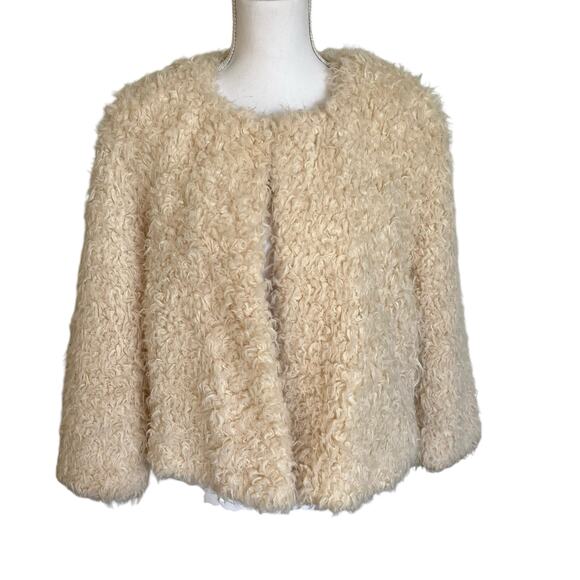 Cabi Jacket Coat Womens Size M Ivory #3024 Teddy Faux Fur Lined Shaggy Cropped - Picture 1 of 12